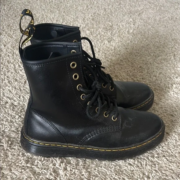 Dr. Martens - Size 6 Women’s - Picture 1 of 8